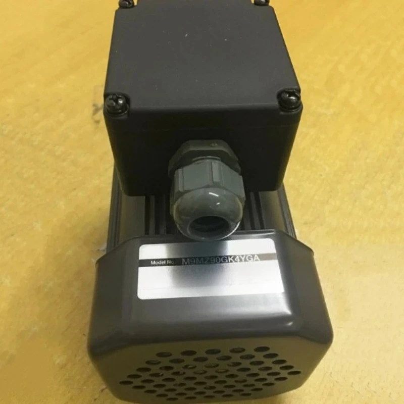 Produktbild von 1x PANASONIC Servomotor M9MZ90GK4YGA – NEU, Originalverpackt – Für Präzise Antriebe