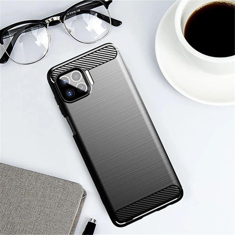 Sleek Carbon Fiber Rubber Silicone Phone Case - 6.7 Inch
