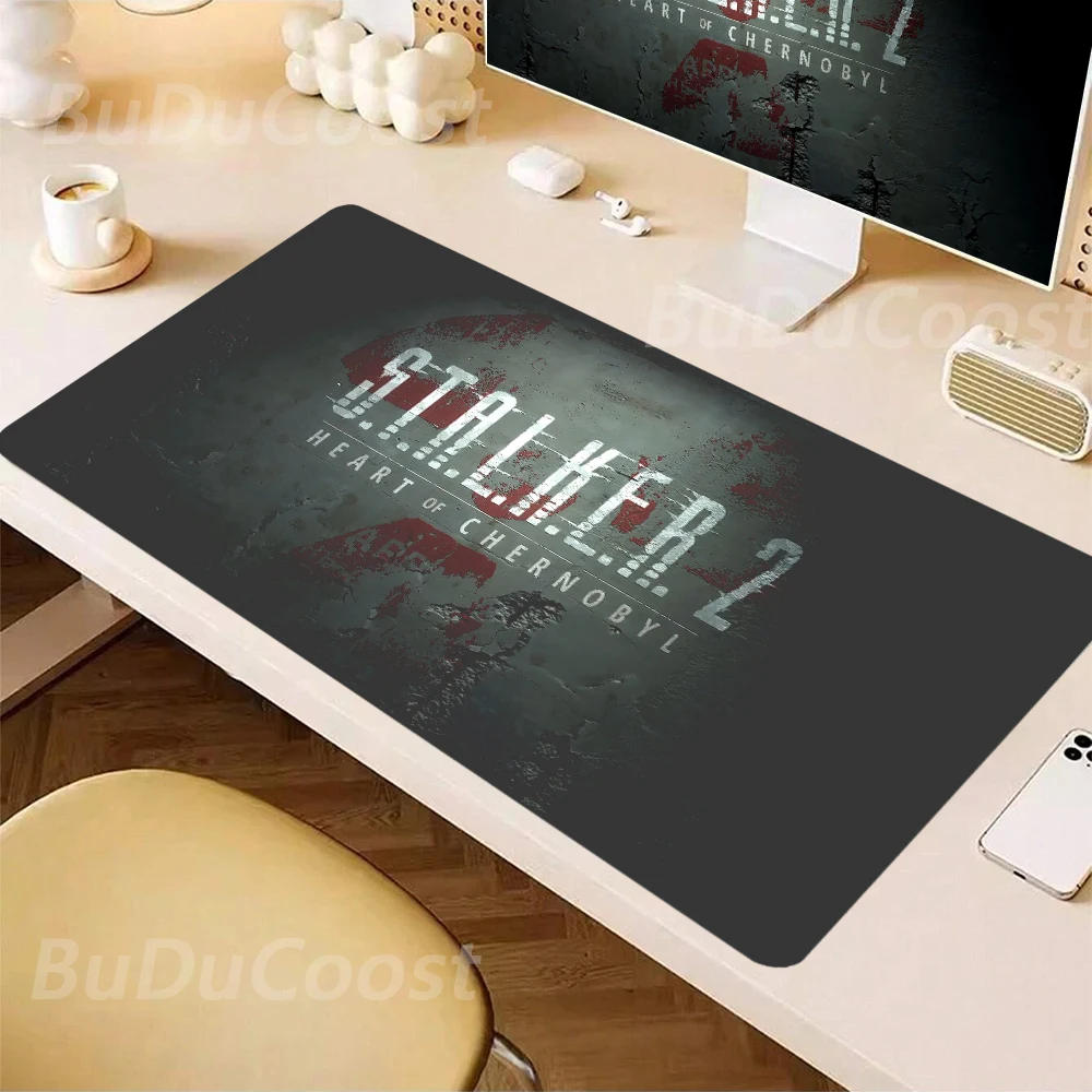 High-Definition Gaming Accessories Set: Keyboard & Large Mouse Pad