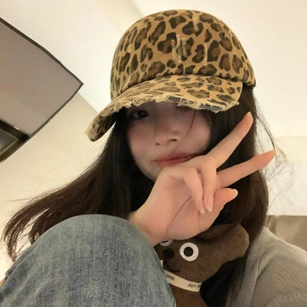Retro Distressed Leopard Print Baseball Hat For Women Street Style Cool Personality Face Small Duckbill Cap Sun Hat