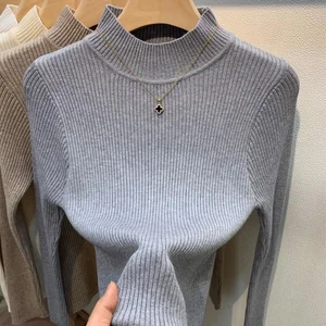 Женский трикотажный пуловер средней длины, с длинным рукавом