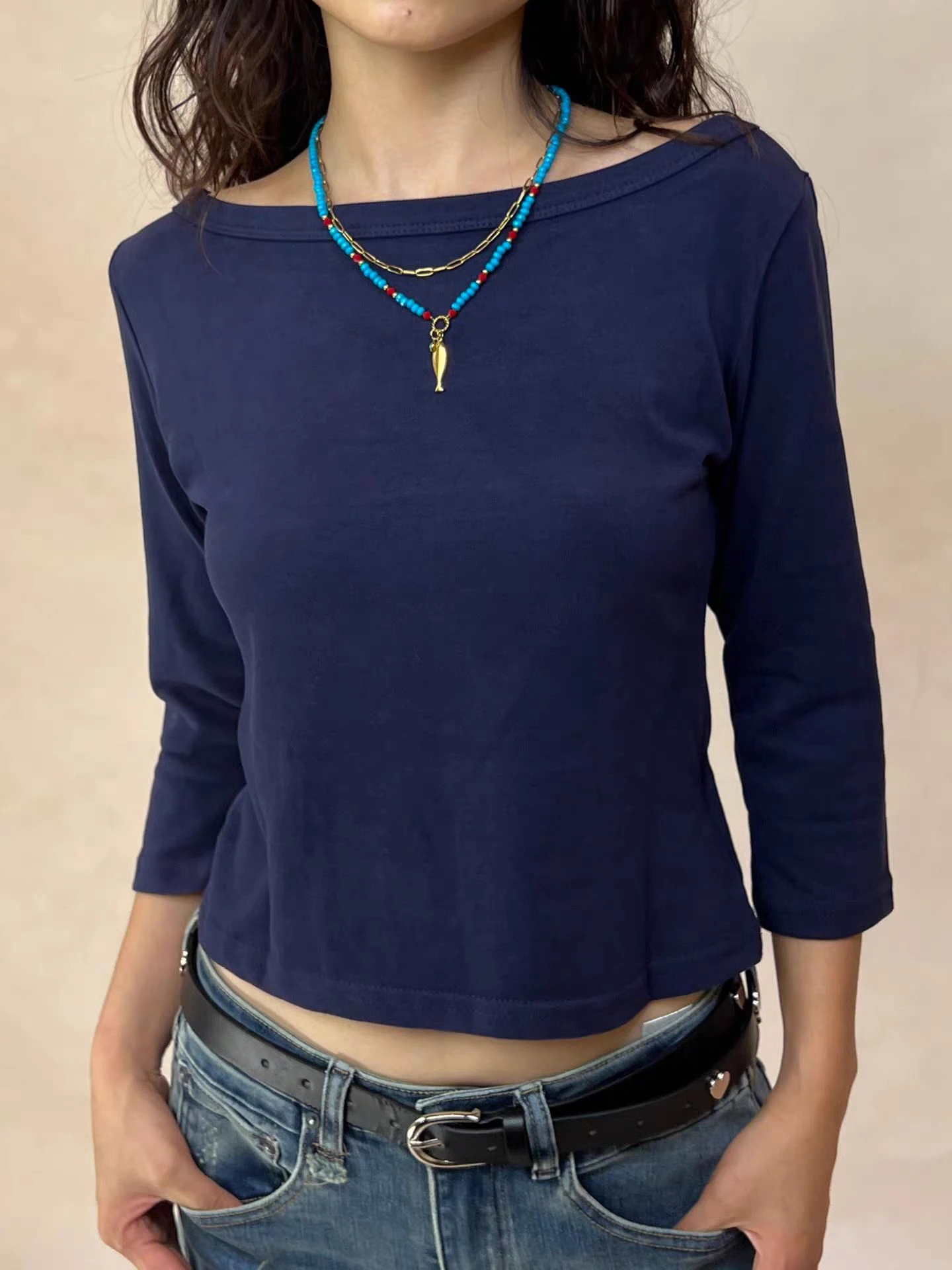 Solide Grund Hülse Mit Drei Vierteln T-shirts Frau Herbst Slash Neck Baumwolle Schlank Crop Top Weibliche Casual Einfach Alle-spiel t-shirts