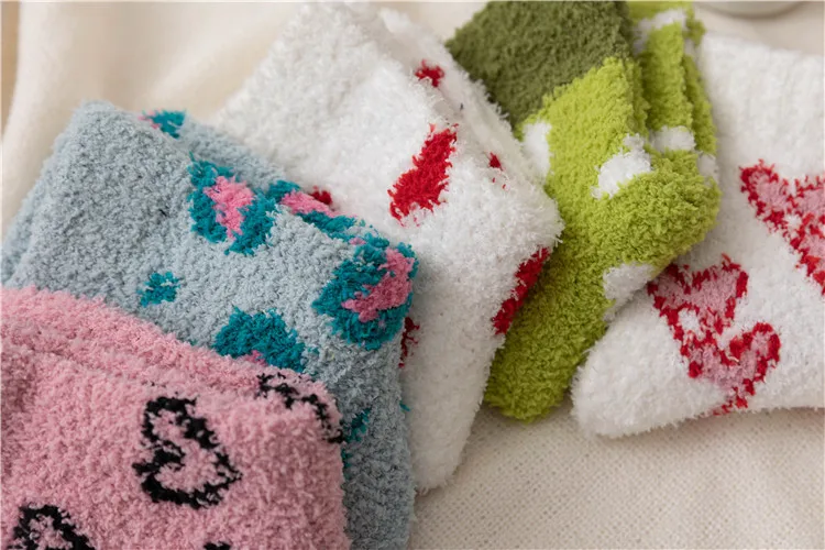 Frauen Socken Süßigkeiten Warmen Dame Herz Nette Winter Kawaii Dicken Korallen fleece Warm Fuzzy Flauschigen Frottee Kurz Nette Baumwolle Socken weibliche – Detail 31