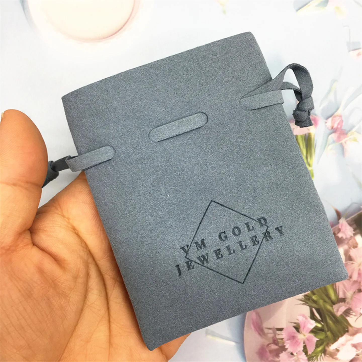 50 pieces of sand color personalized jewelry packaging bag drawstring can be customized logo fashion microfiber multi-color luck
