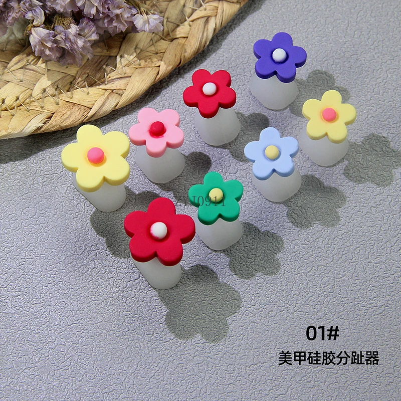 *Nail art toe splitter tool small daisy soft silicone toe splitter nail salon