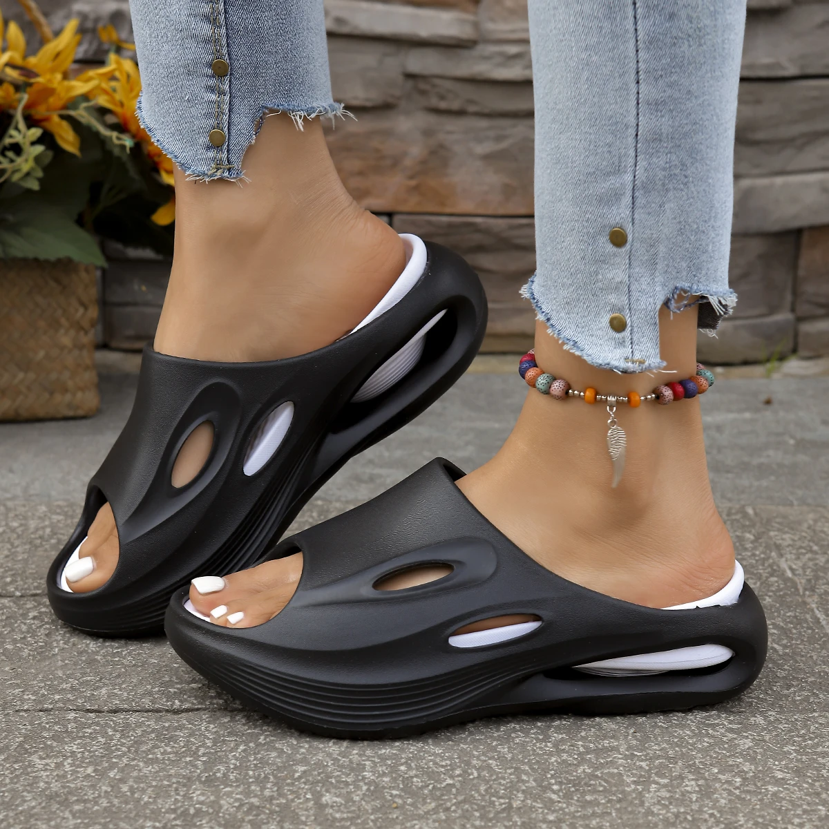 Summer Sneaker Women Slippers Thick Bottom Platform Slides Soft Hollow Sandals Casual Beach Shoes Waterproof Women Slippers