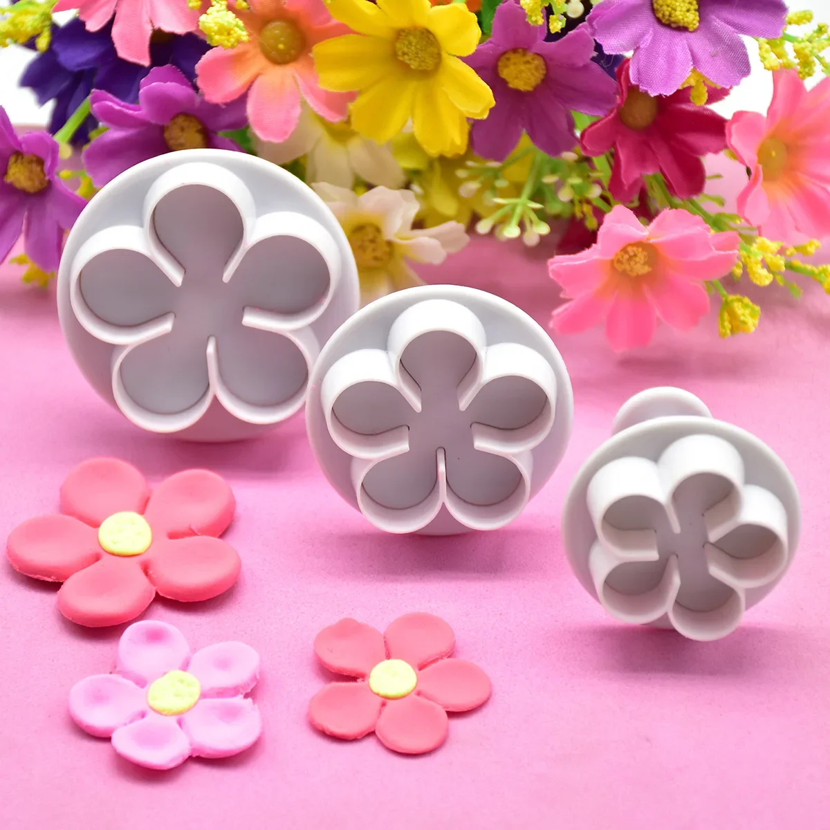 Cookie Cutter Baking Mold Cookie Mould Fondant Cutter Baking Decorating Tools 3Pcs Flower Plunger Cookie Cutter DIY Blossom Flower Cake Fondant Mold Plastic Cake Decorating Tools Baking Accessories
