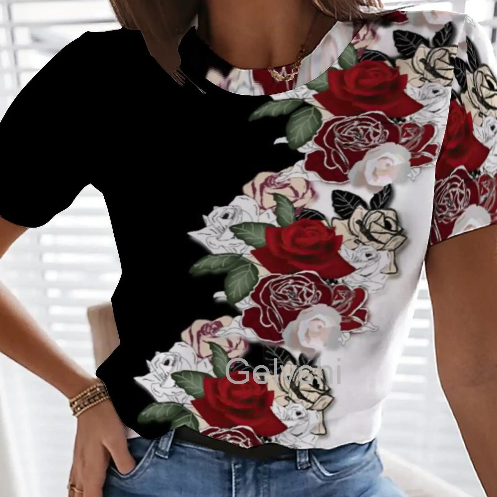 Red Rose Print Black and White ladies T Shirt Summer New Fashion Short