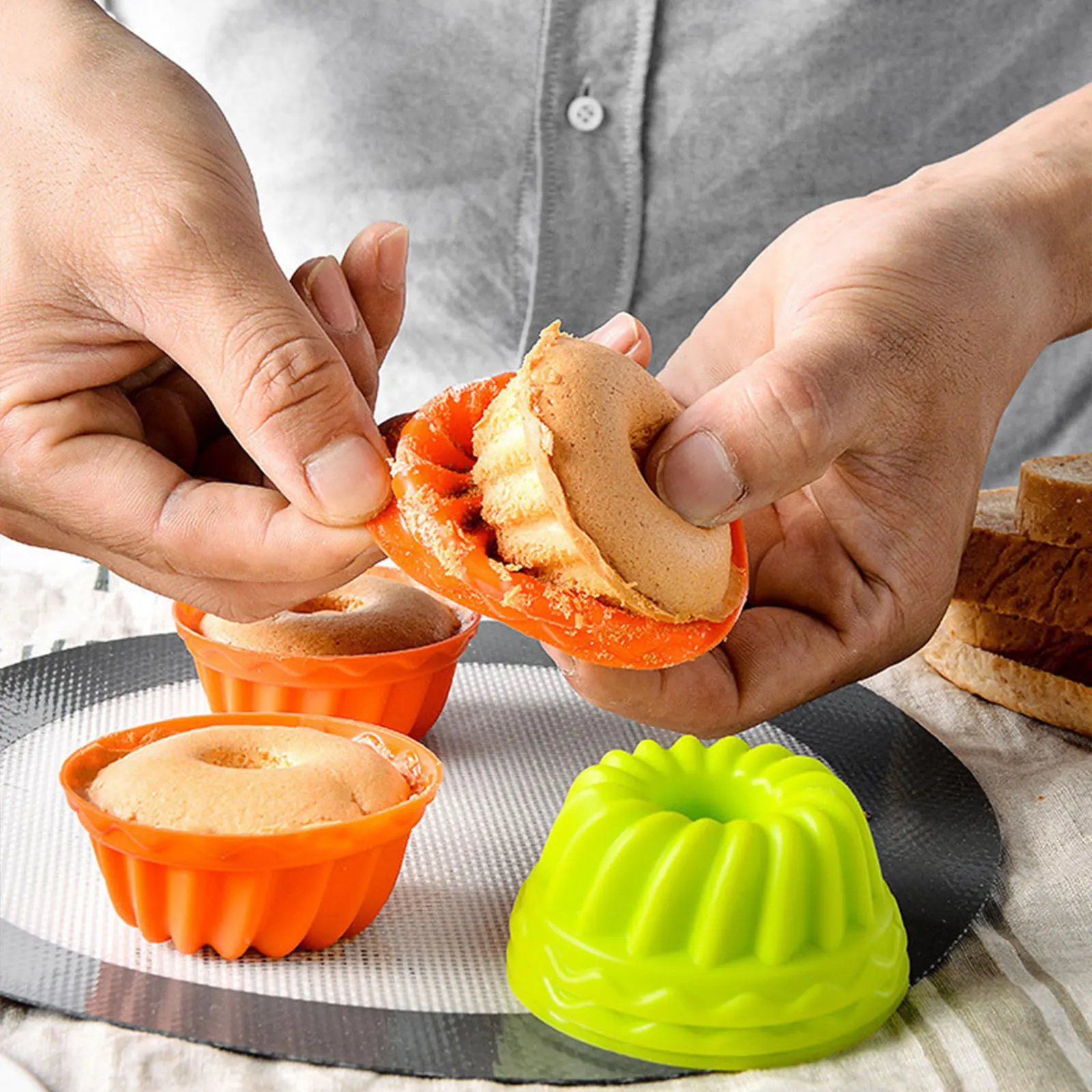 

12Pcs/Set Silicone Kitchen Cake Mold Cup Cake Baking Mold Kitchen Cooking Bakeware Making Diy Cake Decoration Tools