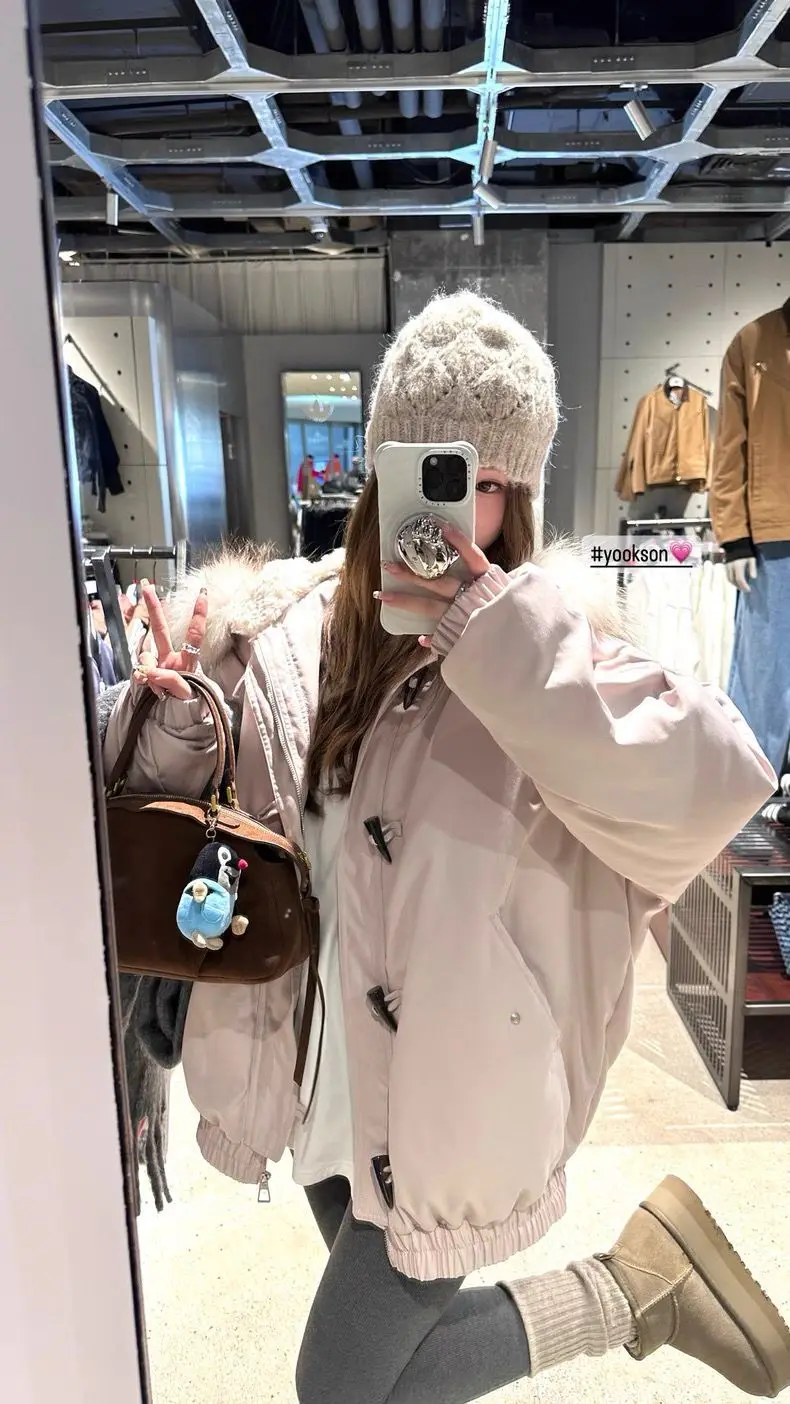 YYAHAHAS 2025 Winter New Cow Horn Button Thick Cotton Coat Retro American Warm Fur Collar Hooded Jacket Female Clothing