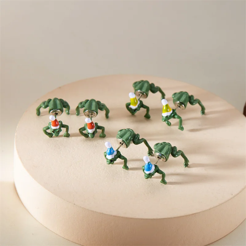 Lustige grüne Frosch Santa Hut Ohrring für Frauen kreative niedliche Tier Piercing Ohr stecker Freundschaft Weihnachts feier Schmuck Geschenke – Detail 2