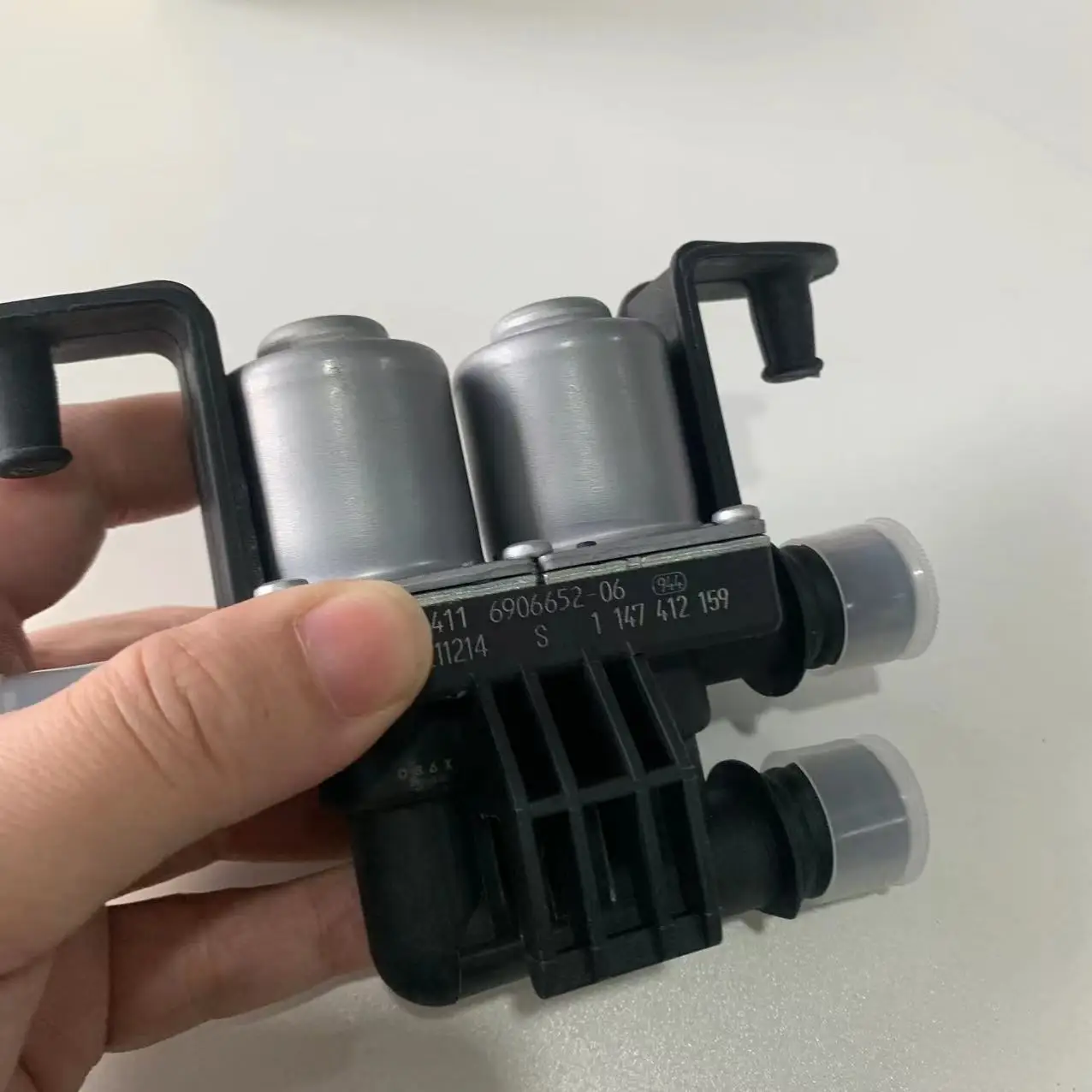 64116906652 Heater Control Valve For BMW E60 E63 E65 E66 535i 535i xDrive 535xi 545i 550i 645Ci X5 5 6 7 Series