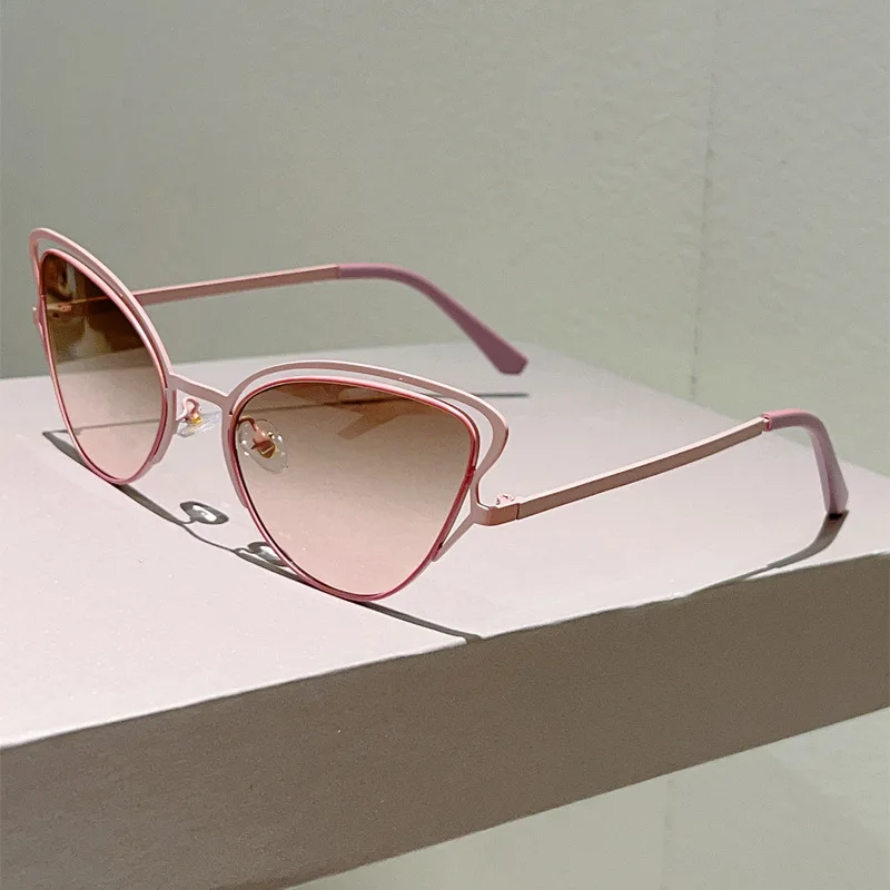 Vintage-Brille mit ausgehöhltem Rahmen, Anti-Blaulicht-Brille für Damen, neue Mode, Patchwork-Cat-Eye-Brille, Rahmen, Sonnenbrille – Detail 21