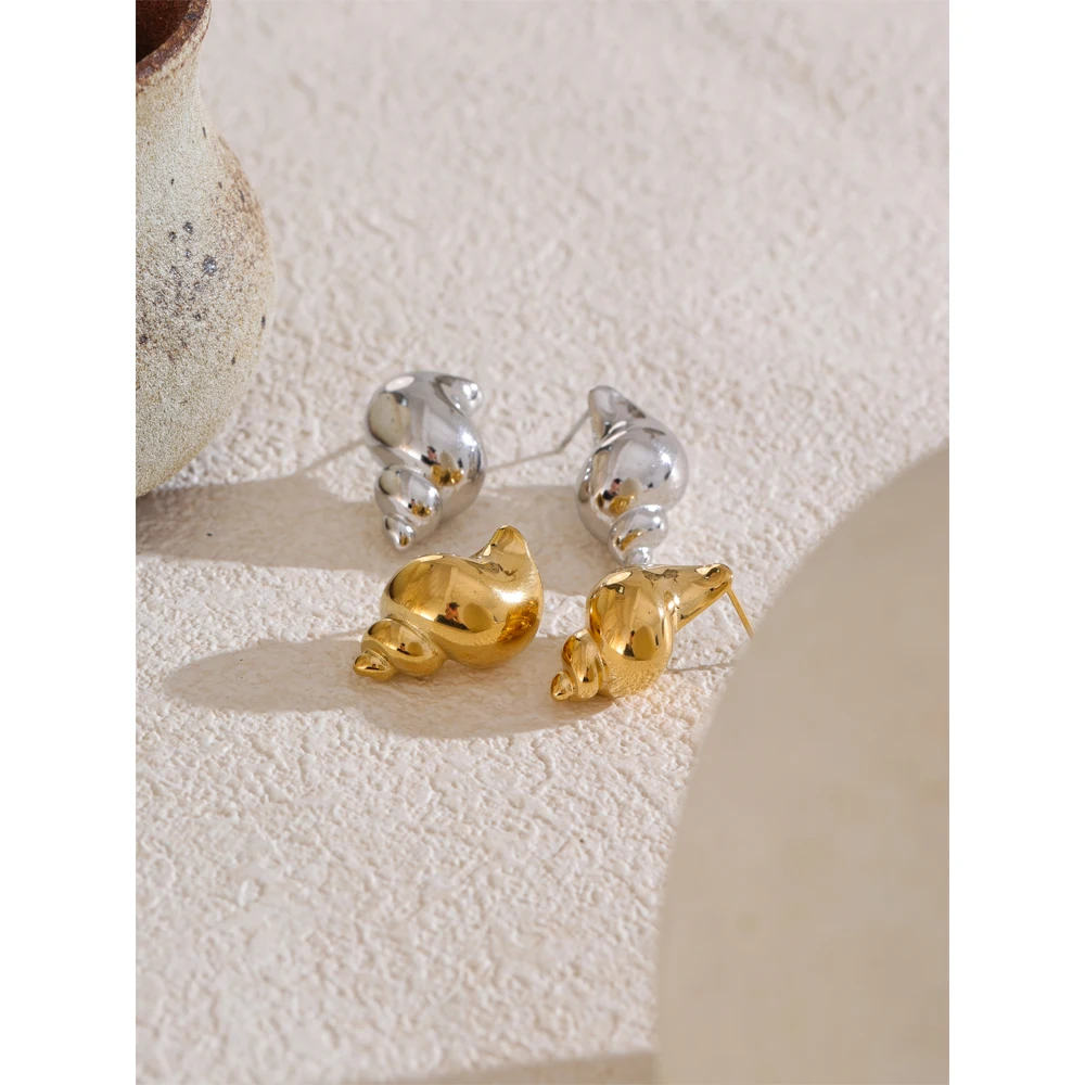Yhpup Conch Stud Earrings for Women