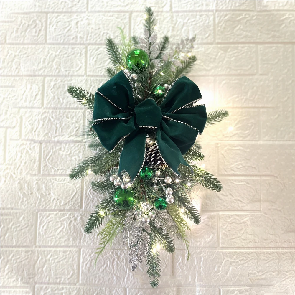 Christmas wreath decorative display