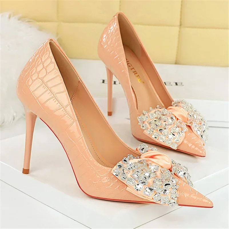 

Women Elegant 10cm High Heels Rhinestone Green Pumps Bling Butterfly Knot Pink Heels Serpentine Leather Party Crystal Shoes