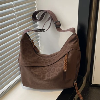 Women Fashion Leopard Print Crossbody Bag Large Capacity Hobo Shoulder Bag for Daily Commute Casual Outfit Armpit Bag
