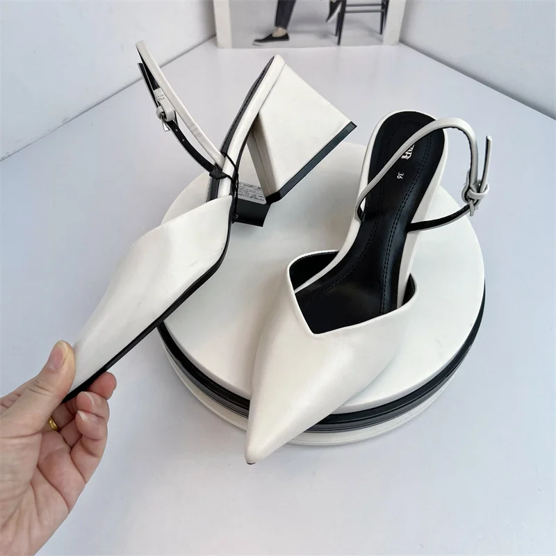    , мųʺ Ź, 2024 Med    Ʈ Ÿ ,  ߰ ܺ 