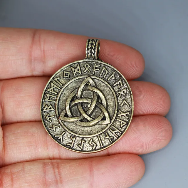 s8k　[ancient]シンボルコインチャーム constellation] 山羊座 ビッグコイン チャーム｜ARTIDA OUD