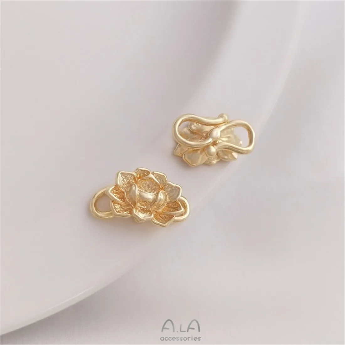 Рисунок 4 - 14K Золотая жемчужная пряжка в