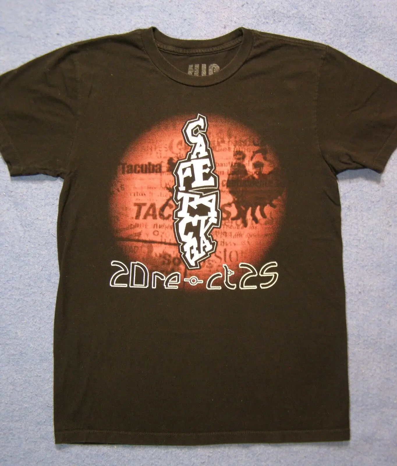 Π€ΡΡΠ±ΠΎΠ»ΠΊΠ° Cafe Tacuba 2Drect2S, Ρ 20-ΠΉ Π³ΠΎΠ΄ΠΎΠ²ΡΠΈΠ½ΠΎΠΉ, 2014, Ρ Π΄Π»ΠΈΠ½Π½ΡΠΌ ΠΈΠ»ΠΈ ΠΊΠΎΡΠΎΡΠΊΠΈΠΌ ΡΡΠΊΠ°Π²ΠΎΠΌ Π€ΡΡΠ±ΠΎΠ»ΠΊΠ° Cafe Tacuba 2Drect2S, Ρ 20-ΠΉ Π³ΠΎΠ΄ΠΎΠ²ΡΠΈΠ½ΠΎΠΉ, 2014, Ρ Π΄Π»ΠΈΠ½Π½ΡΠΌ ΠΈΠ»ΠΈ ΠΊΠΎΡΠΎΡΠΊΠΈΠΌ ΡΡΠΊΠ°Π²ΠΎΠΌ