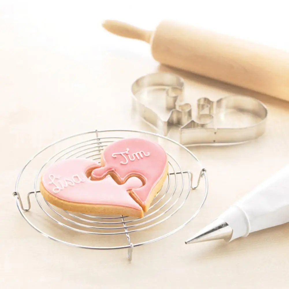 Stainless Steel Heart-shaped Mold Non-stick Dessert Mold Heart Shape Cookies Cutters Set for Valentine's Day Baking