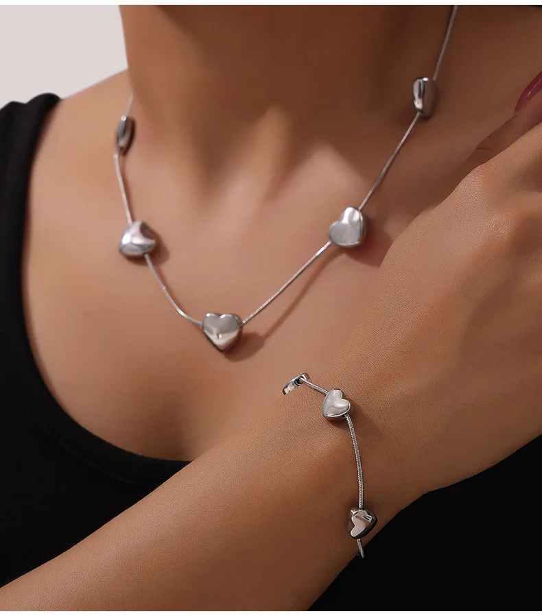 Niedliches Herzförmiges Anhänger-Halsketten- und Armband-Set, Damen Edelstahl Vergoldeter Luxus Hochzeitsschmuck Zubehör Großhandel – Detail 5