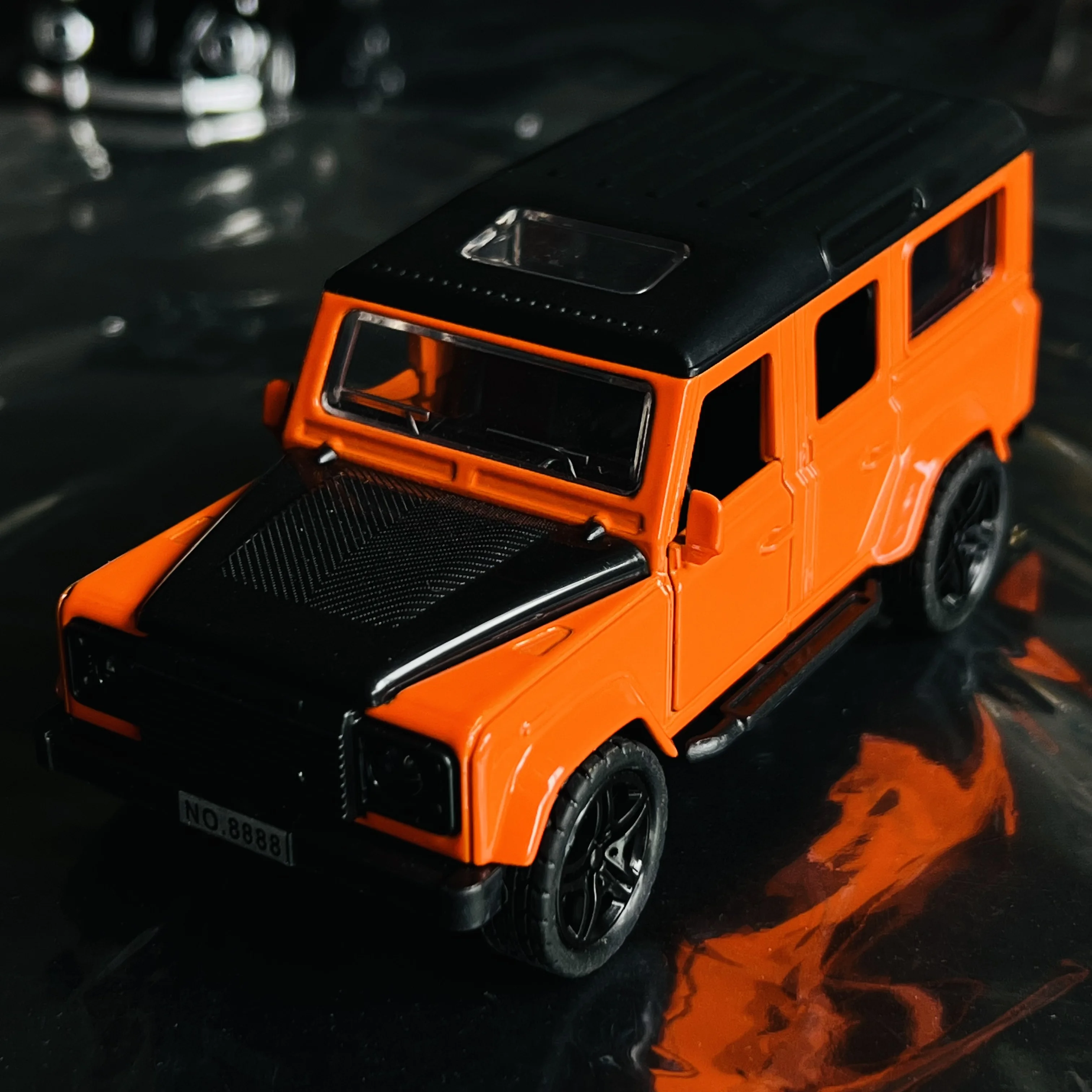 합금 금속 장난감 시뮬레이션 자동차는 문 오프로드 장난감 소년 계란 자동차 장식을 열 수 있습니다