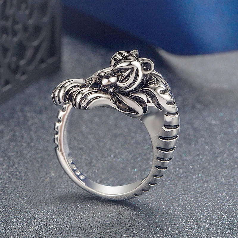 خاتم مفتوح قابل للتعديل للرجال والنساء ، مجوهرات الإصبع ، هدية  ، الذهب القديم ، اللون الفضي  ، نمر شرس ، قديم ، 1