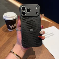 Honeycomb Magnetic Cooling Case with Heat Dissipation and Slim Frameless Design - iPhone 15 (Wwc black)
