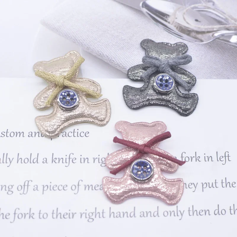 10 Stück 3,6 x 4,2 cm gepolsterter Bär mit Knöpfen, Schleife, Strass-Applikationen für DIY-Kleidung, Hut, Leggings, Kopfbedeckung, Schuhe, Nähflicken