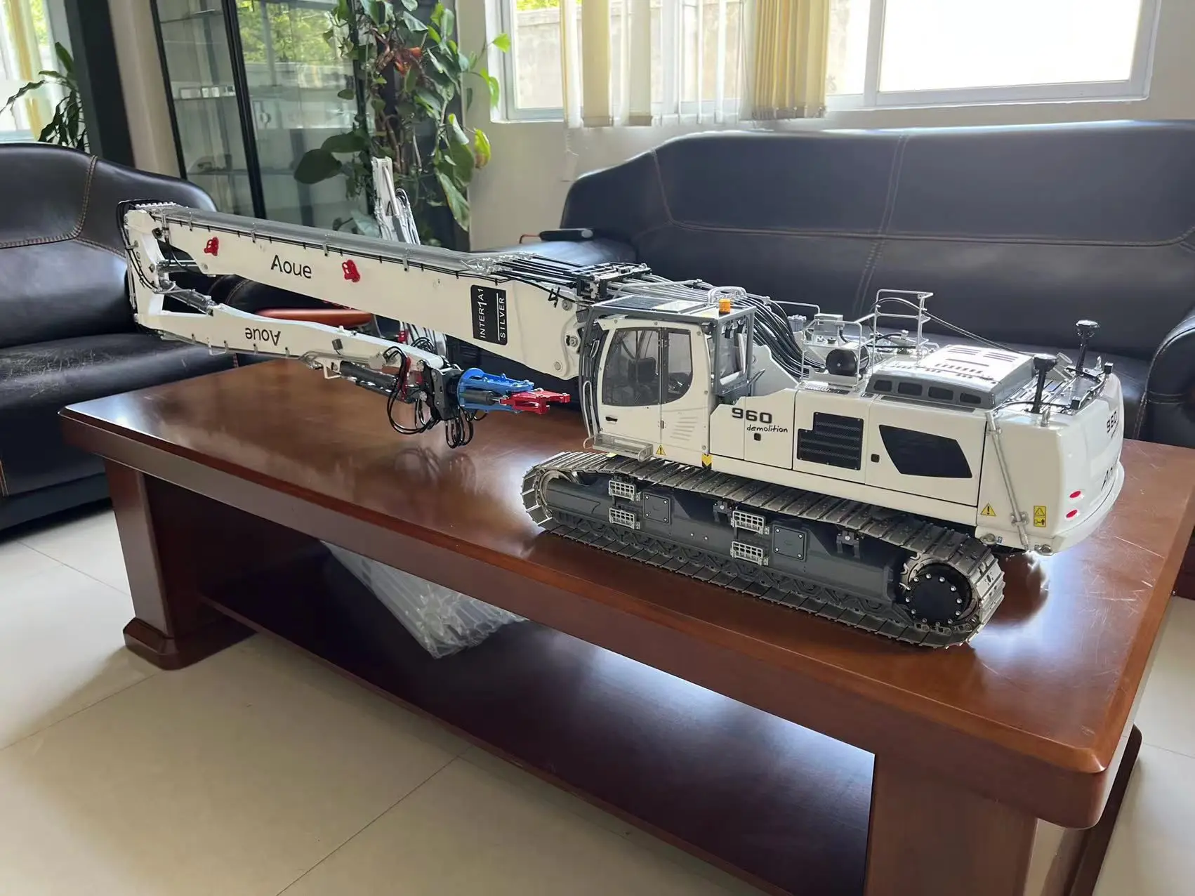 RTR LESU 960 RC Hydraulic Excavator LR960 Heavy Duty 1/14 Demolition Machine Digger Remote Control Construction Vehicles Model 3