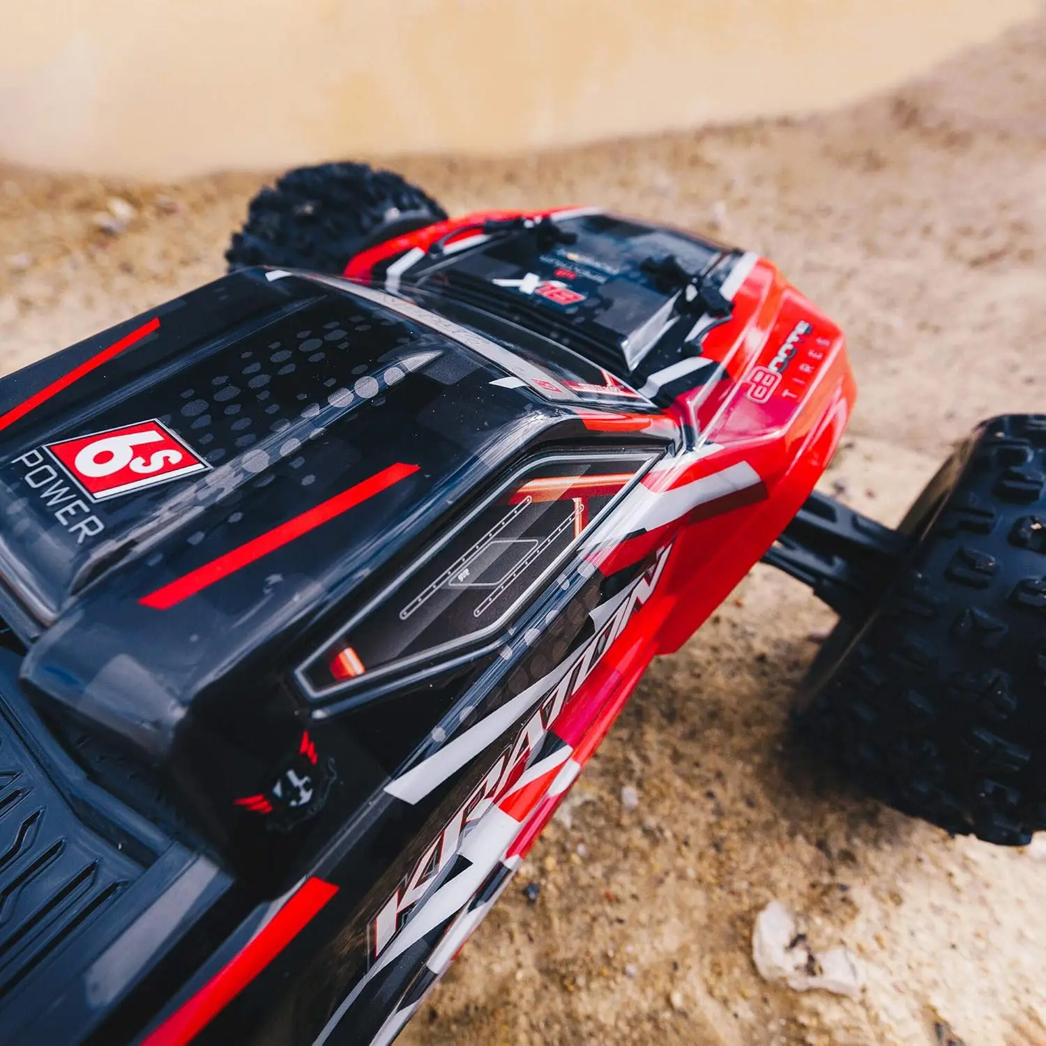 RC Truck 1/8 KRATON 6S V5 4WD BLX Speed Monster Spektrum Firma RTR Transmitter and Receiver Included Battery