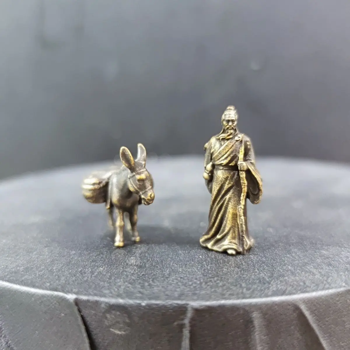 Pure Brass Travel Four Seas Old Man Huatuo Donkey Miniature Model Sandpan Fish Tank Landscaping Pieces Micro Shot Small Doll ornament crafts miniature ornament