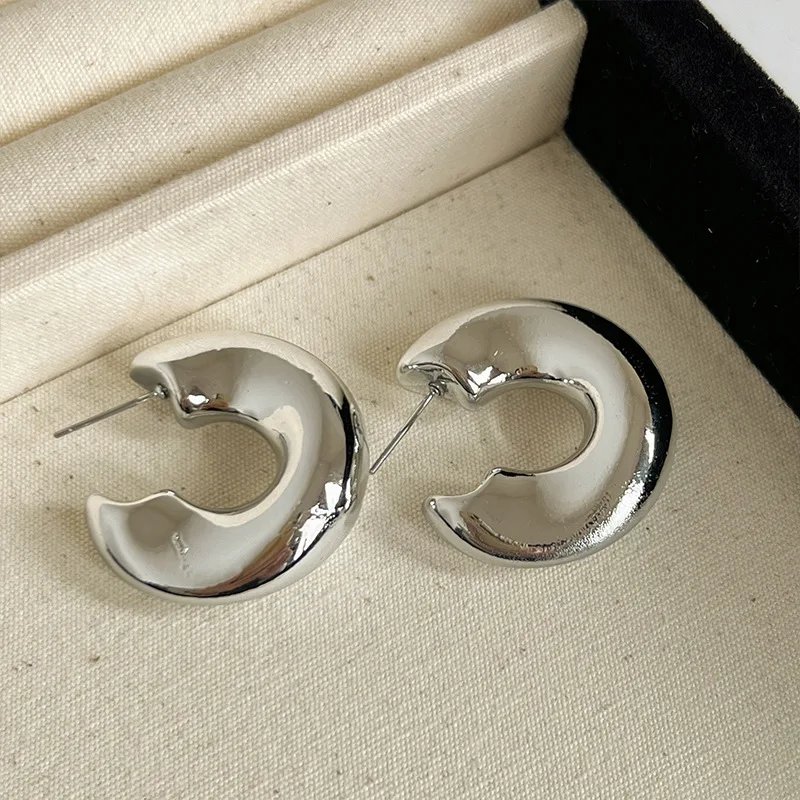 Stud Earrings C Shape Irregular European American Style Personalized Fashion Ladies Girls Travel Wedding Accessories