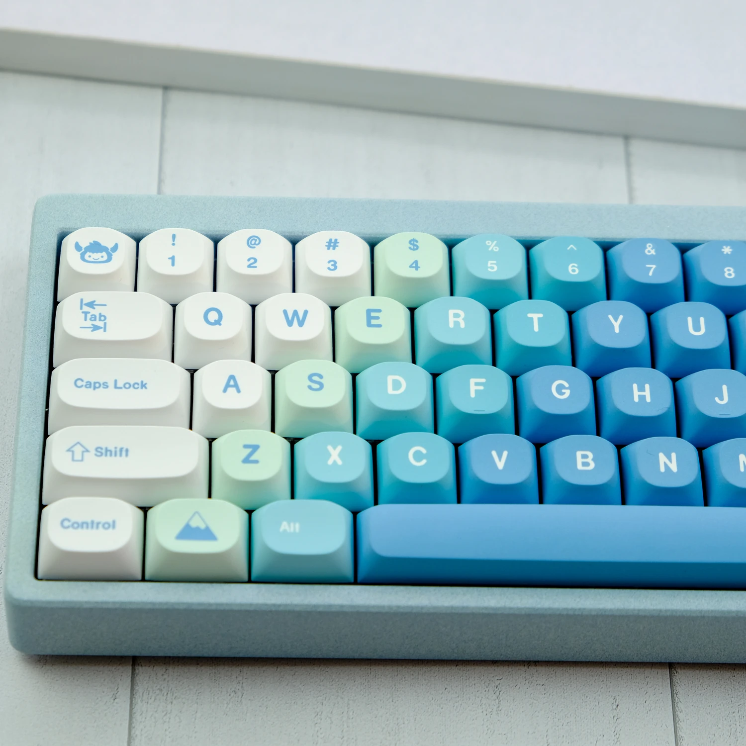 

PBT Sublimation Clone GMK Yeeti Mechanical Keyboard Keycaps MA Profile for MX Switches 61/64/68/75/84/87/104/96 Layout