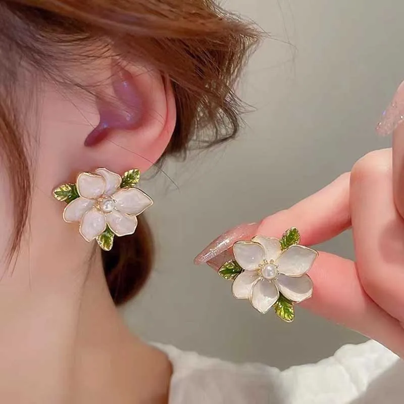 

Женские серьги-гвоздики из серебра 925 пробы, с жемчугом