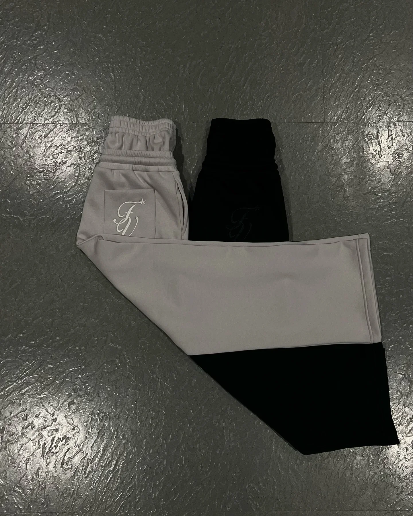 Harajuku Double-waisted Sweatpants Y2K Solid Color Letter Embroidery Casual Hip-hop Drawstring Cinched Waist Jogging Bottoms 5