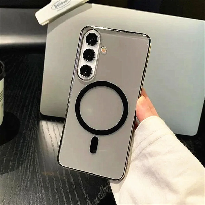 Crystal Clear Magnetic Case with MagSafe Technology