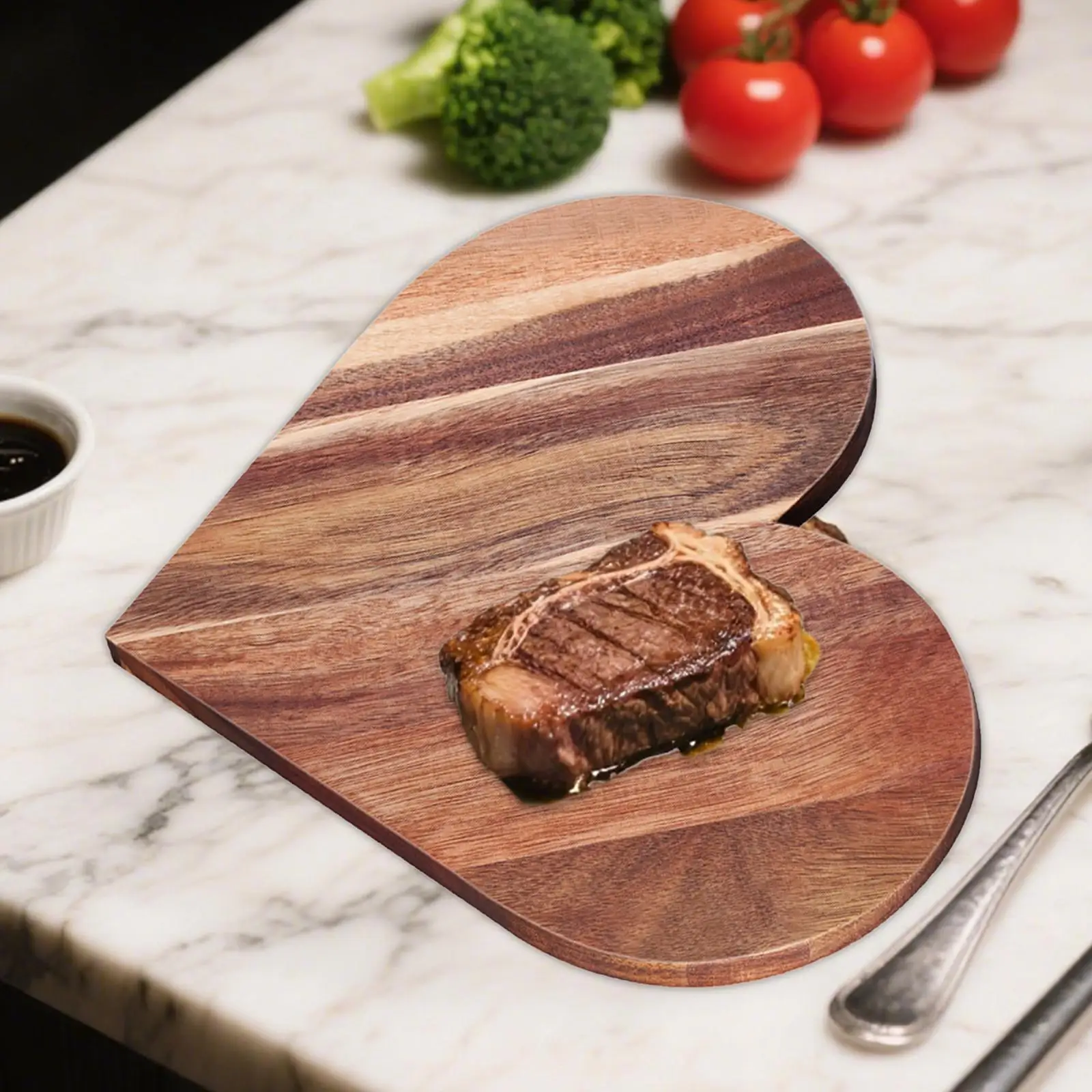 Wooden Heart Shaped Cutting Board 35.5x29.5cm for Valentine’S Dinner Smooth Surface Multipurpose Portable Serving Platter Wooden Heart Shaped Cutting Board 35.5x29.5cm for Valentine’S Dinner Smooth Surface Multipurpose Portable Serving Platter