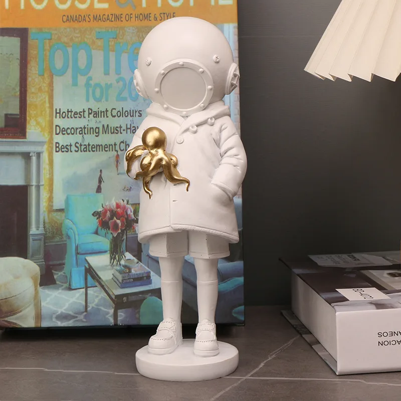 Banksy Deep Sea Diver Statue Street Artistic Diver Girls