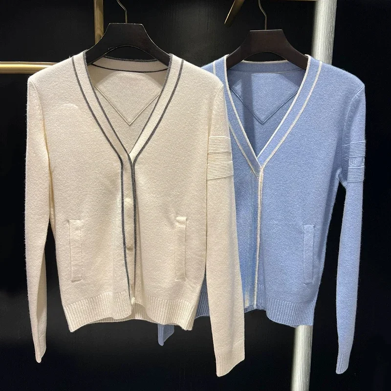 

Autumn New Golf Ladies V-neck Button Knit Cardigan T-shirt Color Matching Cashmere Warm Slim Long Sleeve Coat.