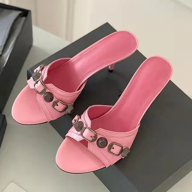 

2022 Summer New Round Head Stiletto High-Heeled Fish Mouth Rivet Pin Buckle Behind The Empty Is A Catwalk Plus Size Slippers