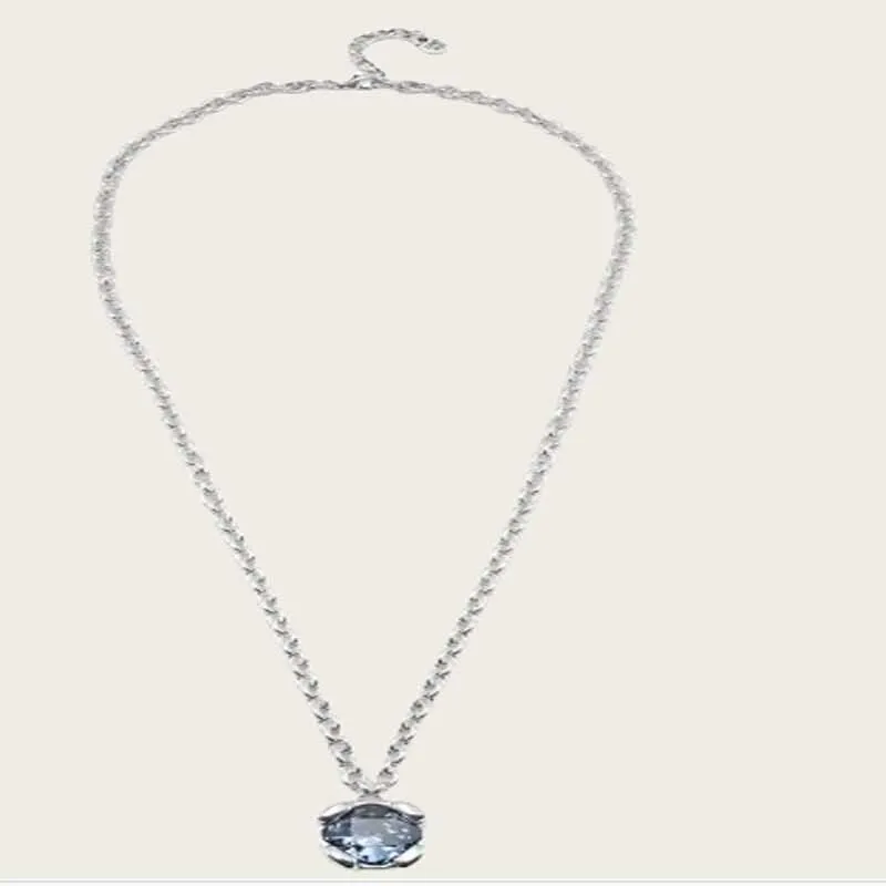 2024 Selling Exquisite High Quality UNO DE 50 Fashion Classic 925 Necklace Jewelry Romantic Holiday Gift 2