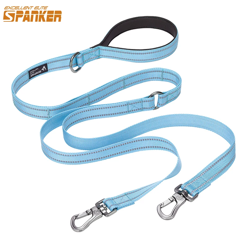 

Double Hook Dog Leash Outdoor Training Two Dogs Extended Pet Leash Walking the Dogs Traction Rope for Small Medium Large Pets