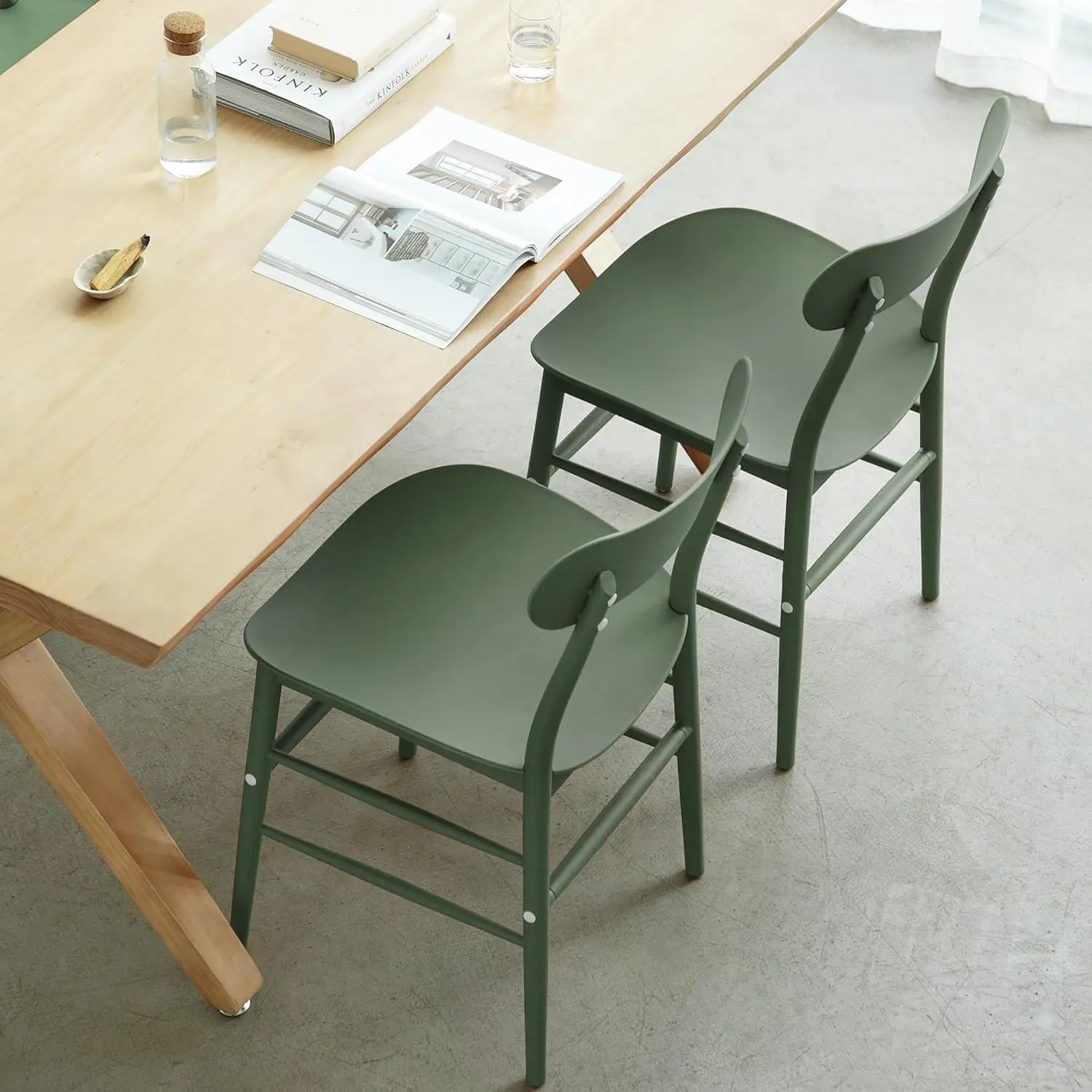 Modern Stackable Dining Chair Set,Quick Assembly,Plastic Chair,Patio Chair,Suitable for Indoor and Outdoor Cafes