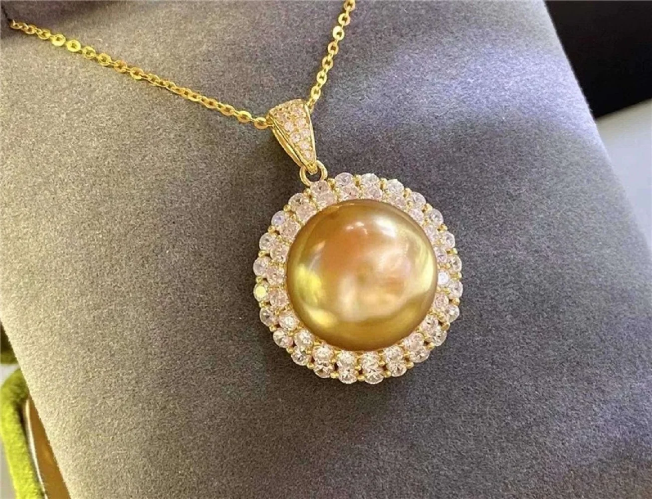 

18K gold-plated copper plated sunflower full of zircon 11-12mm 12-13mm 13-14mm South Sea Gold bread Pearl Pendant Necklace 18in