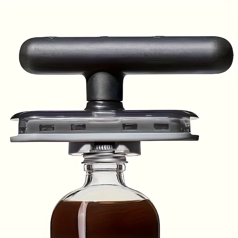 כוח - פתחן מתכוונן בחינם. פותחן פחים מתכוונן שניתן לתפוס בקלות - כלי מטבח מרובה שימושים.