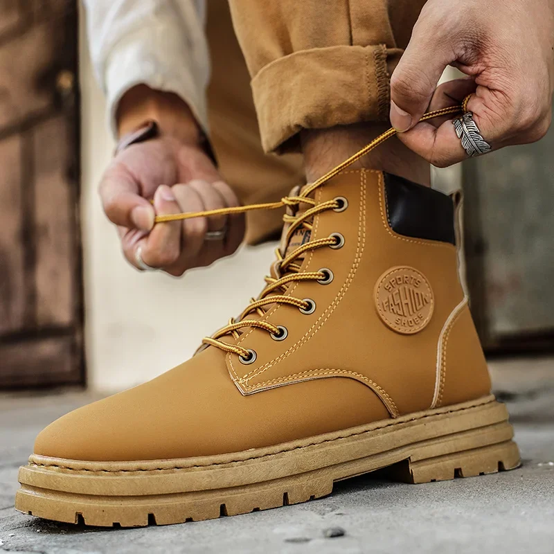 2023 Winter Men's Black Ankle Boots Men's Leather Motorcycle Yellow Boots Plush Thickened Winter Warm Retro Workwear Boots