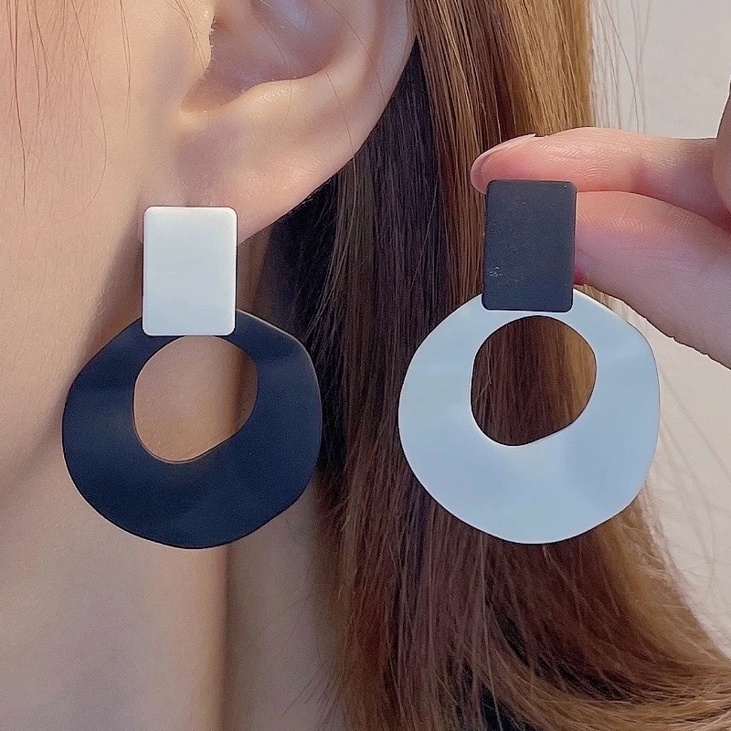 Asymmetric Hollow Round Earrings Black White Contrasting Colors Circle Drop Earrings Women Simple Geometry Statement Jewelry dangle earrings drop earrings